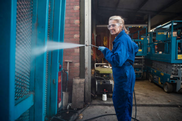 Professional Pressure Washing Services in Lindsay, TX